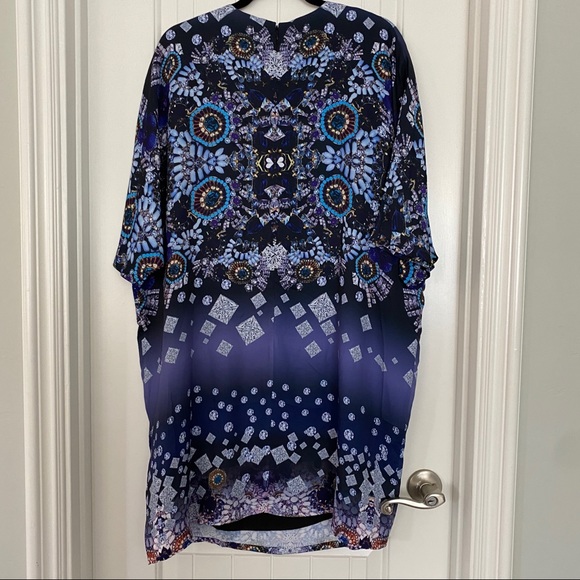 Jewel print dolman sleeve dress - Picture 4 of 4